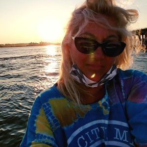 Meet your Posher, Dawn